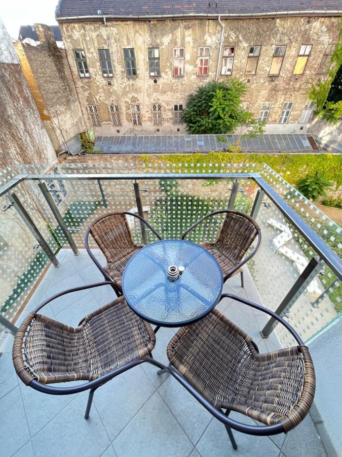B 304, Apartments In The Heart Of بودابست المظهر الخارجي الصورة